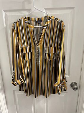 Cocomo Woman Blouse Size 2X Gold/Black/White